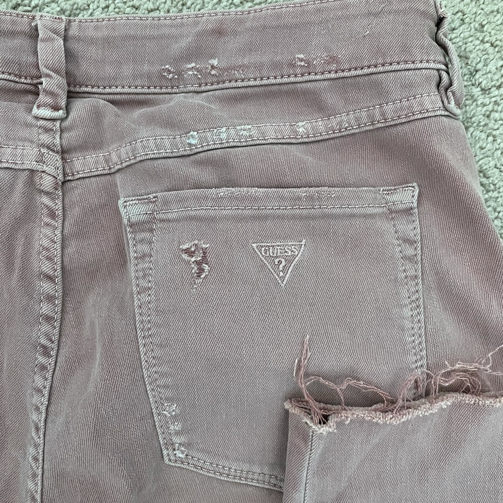Guess light pink 31